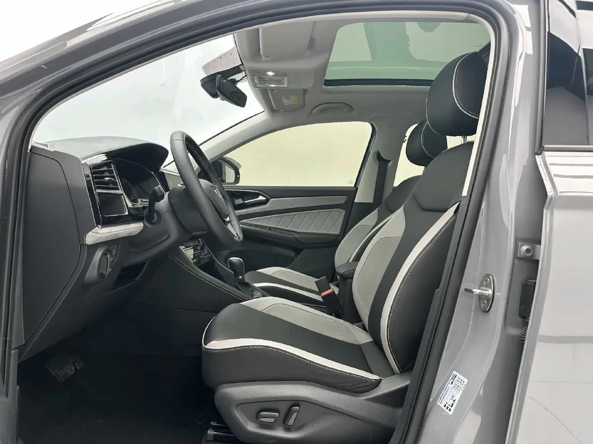 2023 Jetta VS7 1.4T 150HP L4 6AT,autocango,china used car exporter,china ev exporter,chinese used car exporter,chinese used ev exporter