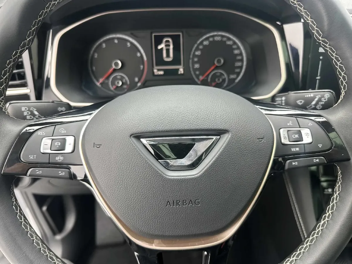 2023 Jetta VS7 1.4T 150HP L4 6AT,autocango,china used car exporter,china ev exporter,chinese used car exporter,chinese used ev exporter