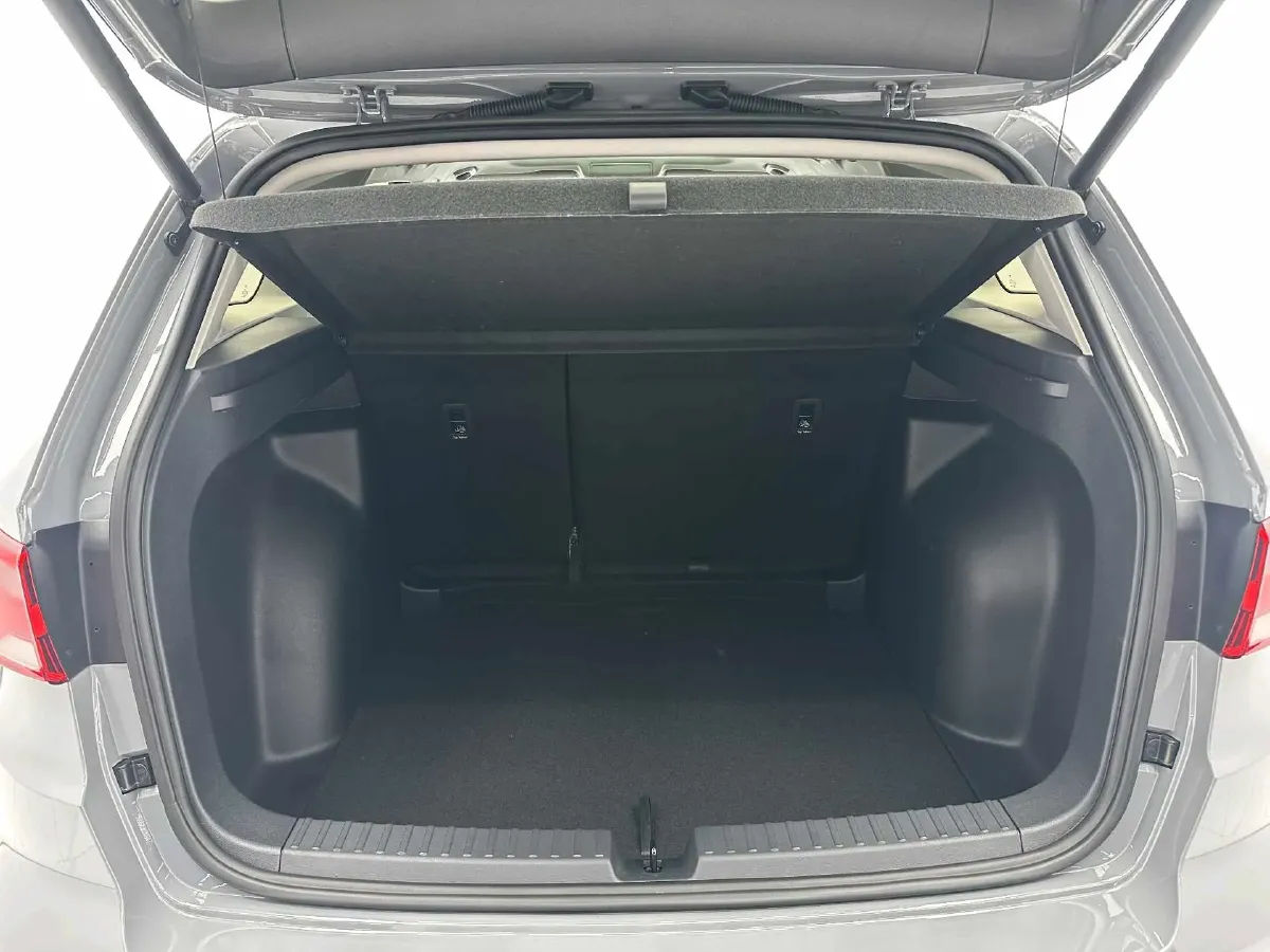 2023 Jetta VS7 1.4T 150HP L4 6AT,autocango,china used car exporter,china ev exporter,chinese used car exporter,chinese used ev exporter