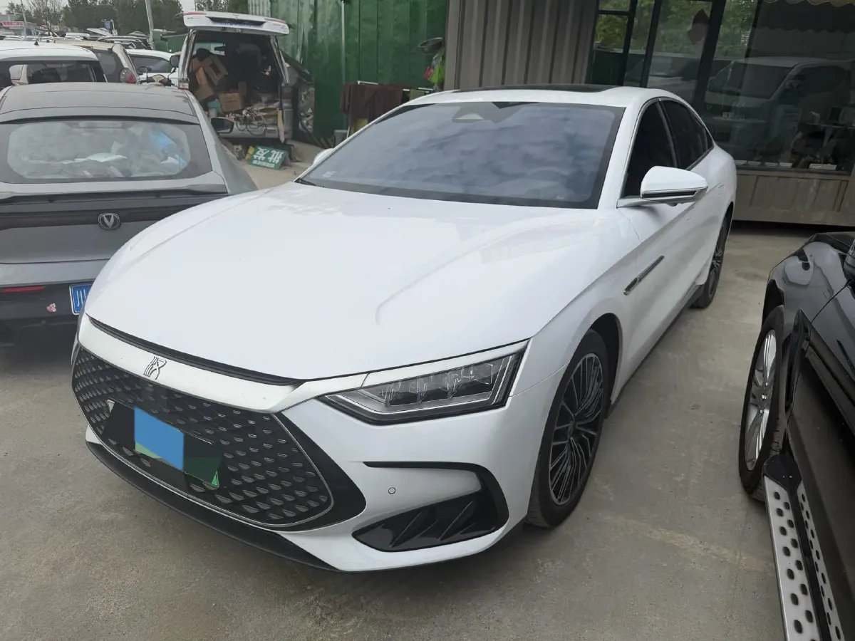 2022 Volkswagen Tiguan L 2.0T 186HP L4 7DCT,autocango,china used car exporter,china ev exporter,chinese used car exporter,chinese used ev exporter