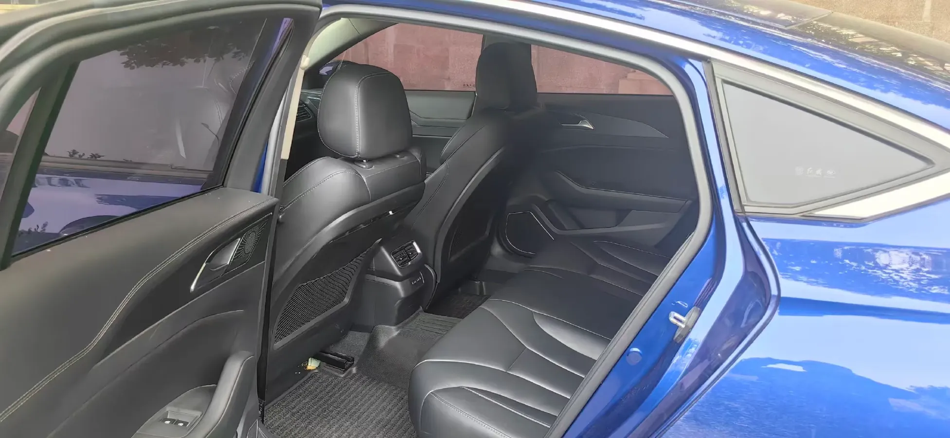 2020 HongQi H5 1.5T 169HP L4 7DCT,autocango,china used car exporter,china ev exporter,chinese used car exporter,chinese used ev exporter