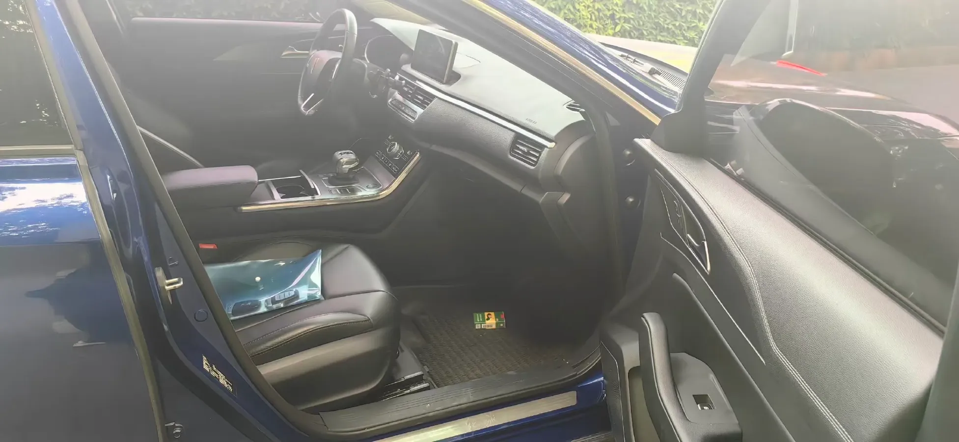 2020 HongQi H5 1.5T 169HP L4 7DCT,autocango,china used car exporter,china ev exporter,chinese used car exporter,chinese used ev exporter