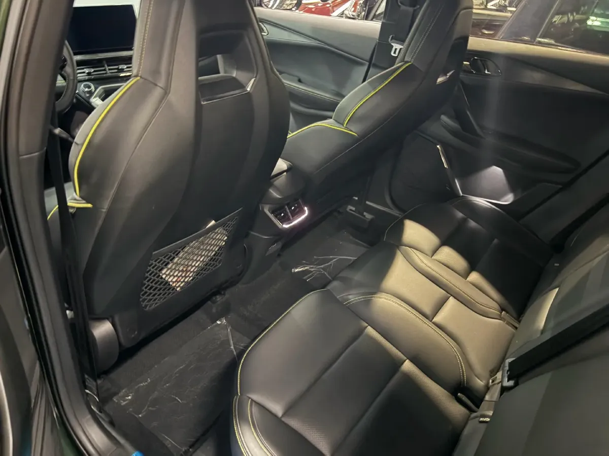 2023 LYNK&CO 06 1.5T 181HP L4 7DCT,autocango,china used car exporter,china ev exporter,chinese used car exporter,chinese used ev exporter