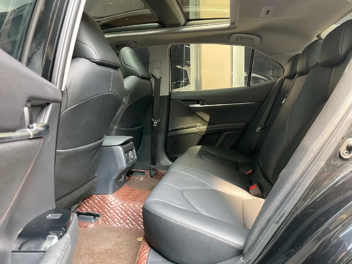 2021 Toyota Camry 2.5L 209HP L4 8AT,autocango,china used car exporter,china ev exporter,chinese used car exporter,chinese used ev exporter