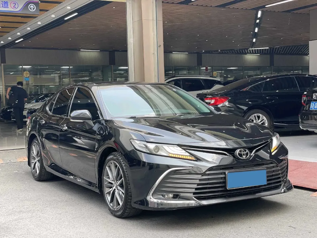 2021 Toyota Camry 2.5L 209HP L4 8AT,autocango,china used car exporter,china ev exporter,chinese used car exporter,chinese used ev exporter