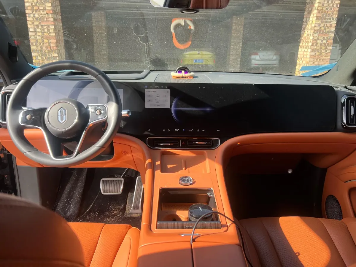 2024 AITO AITO M9 1.5T 152HP L4 REEV 42KWH,autocango,china used car exporter,china ev exporter,chinese used car exporter,chinese used ev exporter