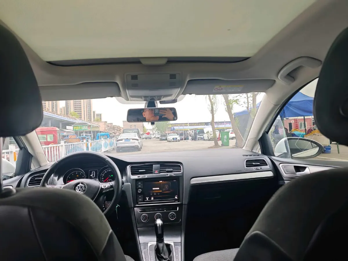 2019 Volkswagen Golf 1.4T 150HP L4 7DCT,autocango,china used car exporter,china ev exporter,chinese used car exporter,chinese used ev exporter