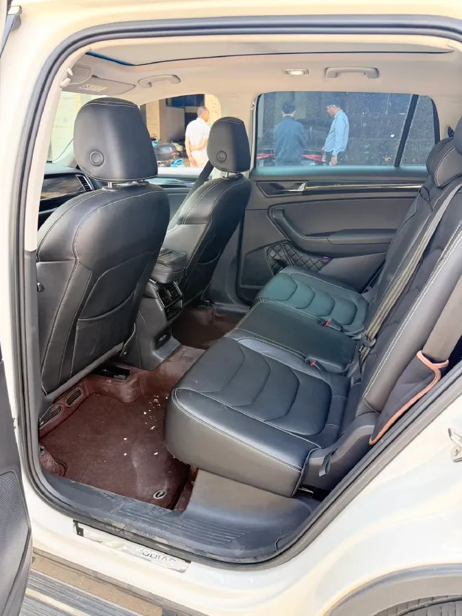 2018 Skoda Kodiak 1.8T 180HP L4 7DCT,autocango,china used car exporter,china ev exporter,chinese used car exporter,chinese used ev exporter