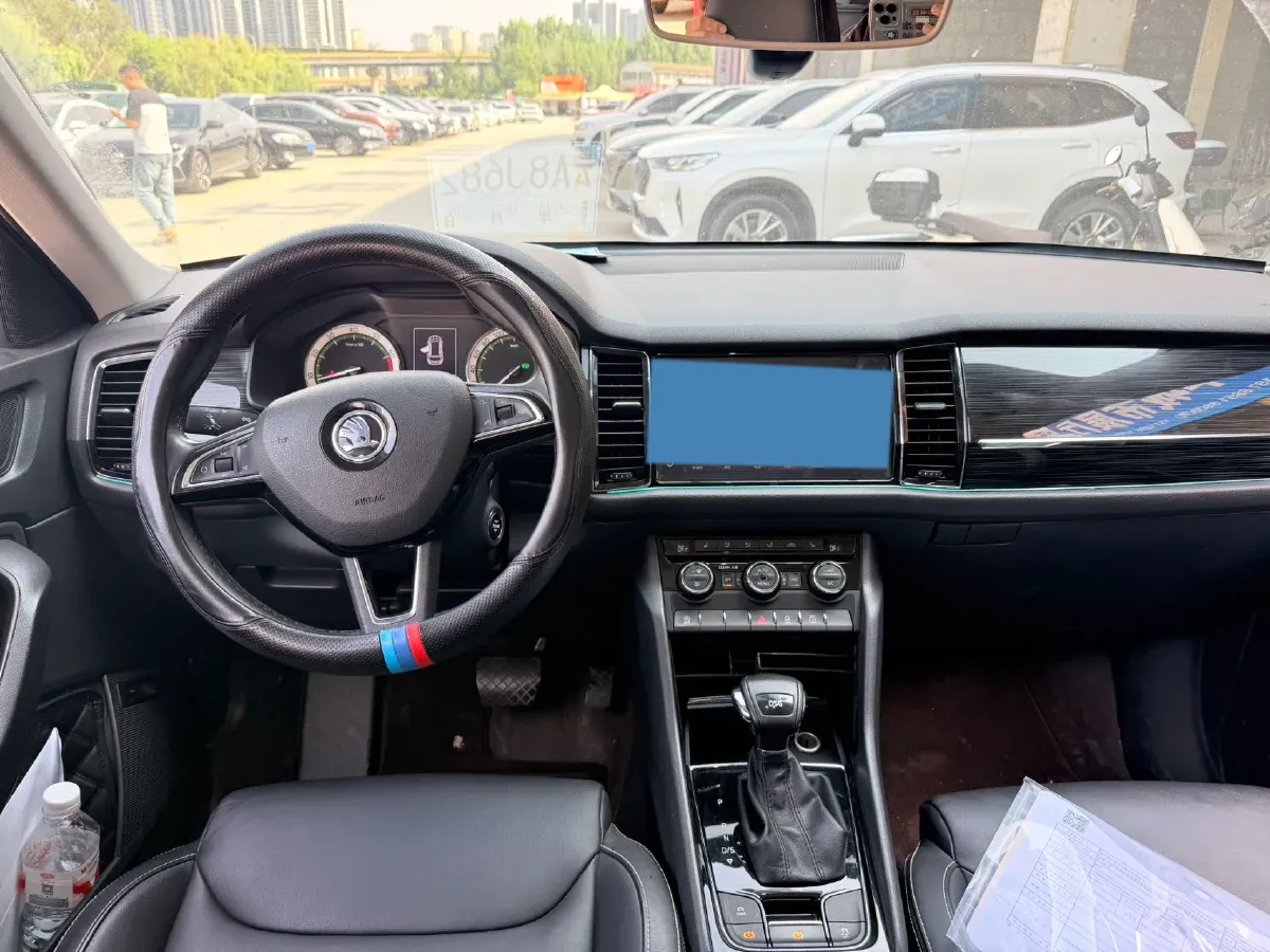 2018 Skoda Kodiak 1.8T 180HP L4 7DCT,autocango,china used car exporter,china ev exporter,chinese used car exporter,chinese used ev exporter