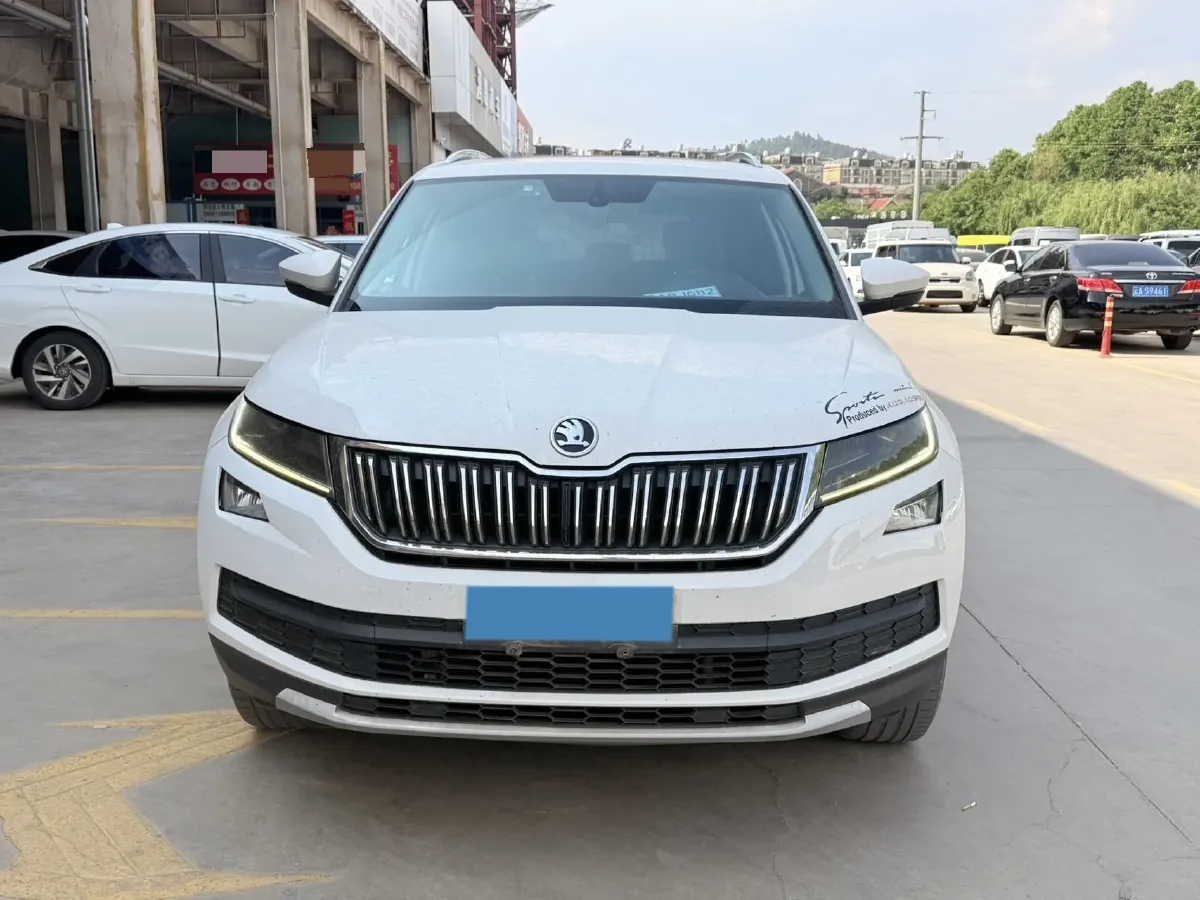 2018 Skoda Kodiak 1.8T 180HP L4 7DCT,autocango,china used car exporter,china ev exporter,chinese used car exporter,chinese used ev exporter