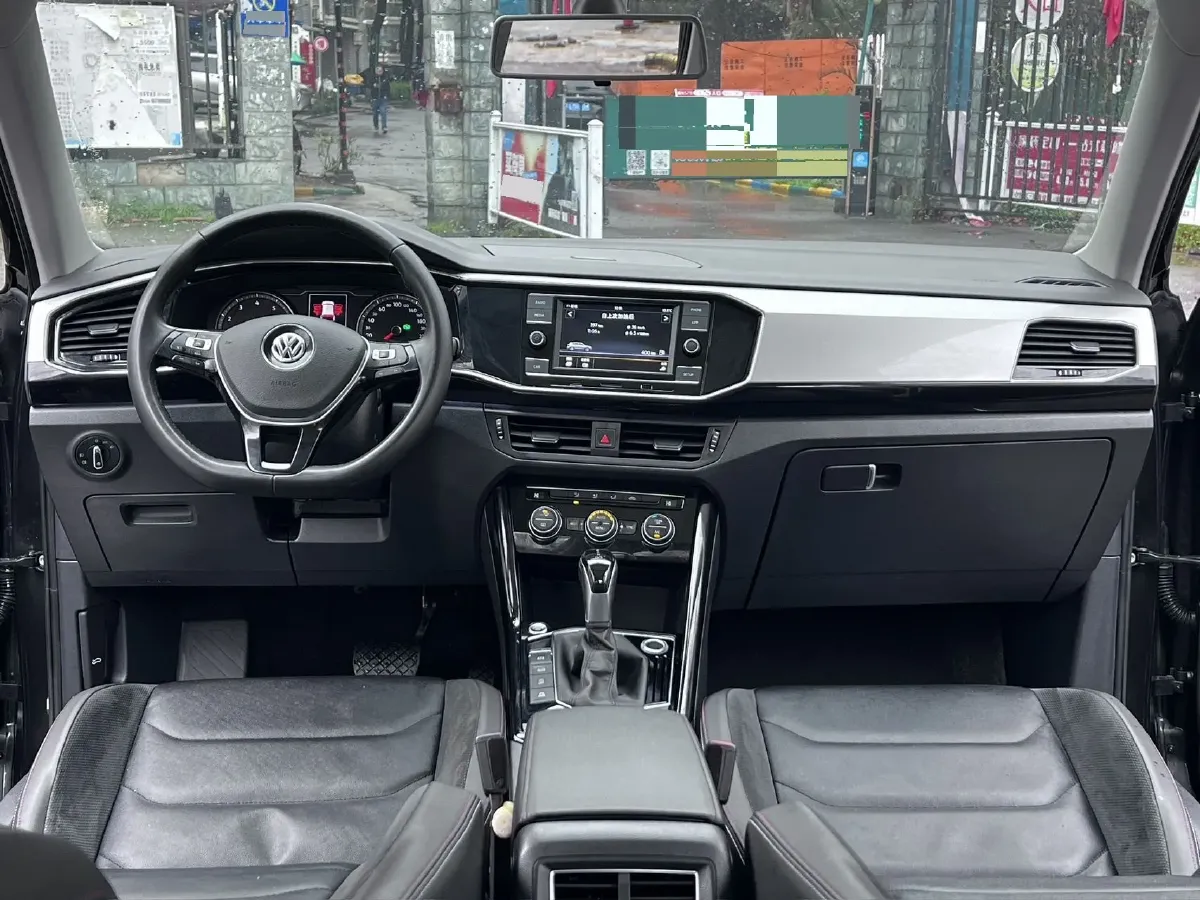 2019 Jeep Cherokee 2.0T 234HP L4 9AT,autocango,china used car exporter,china ev exporter,chinese used car exporter,chinese used ev exporter