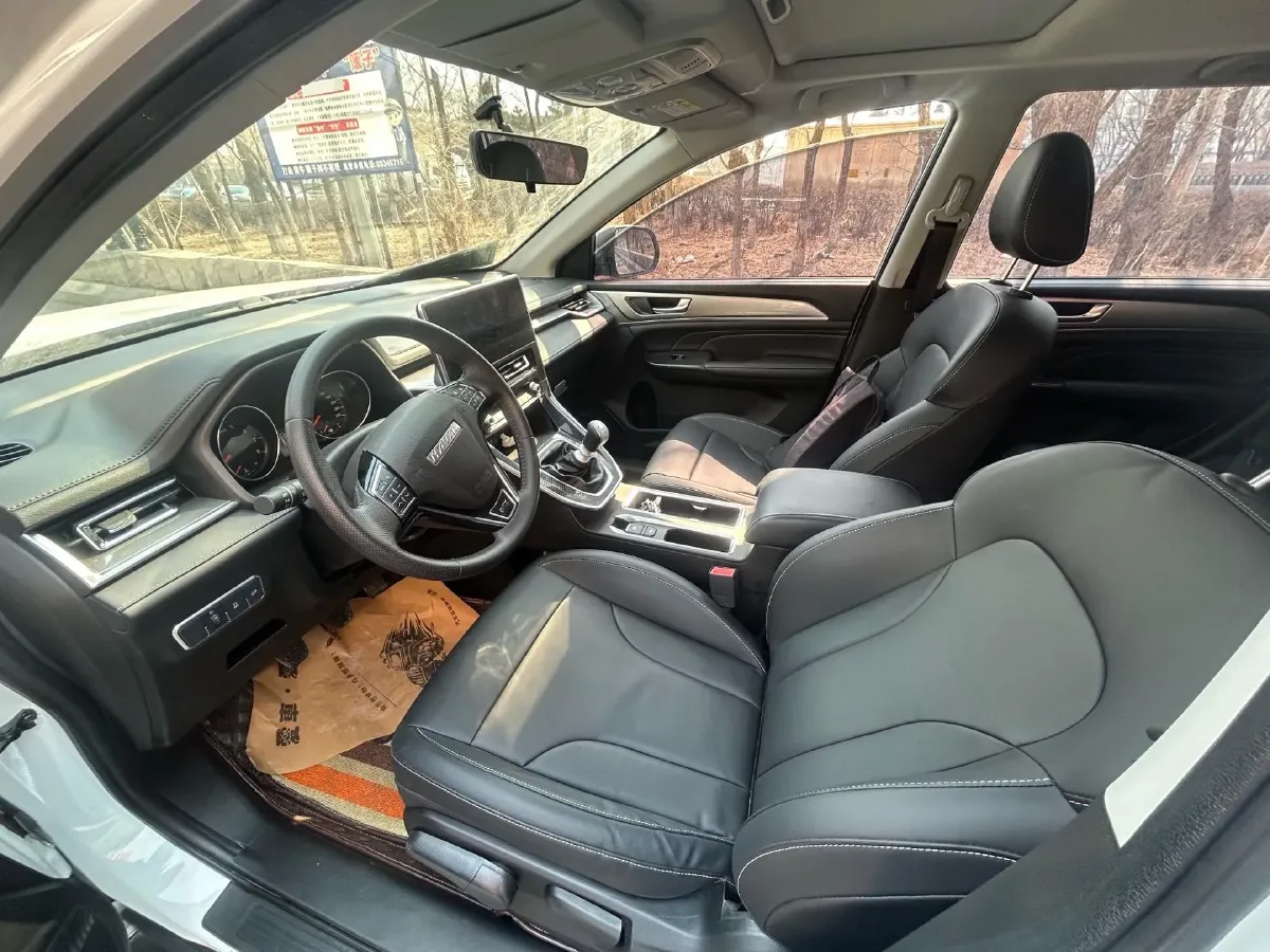 2021 Haval M6 1.5T 150HP L4 6MT,autocango,china used car exporter,china ev exporter,chinese used car exporter,chinese used ev exporter