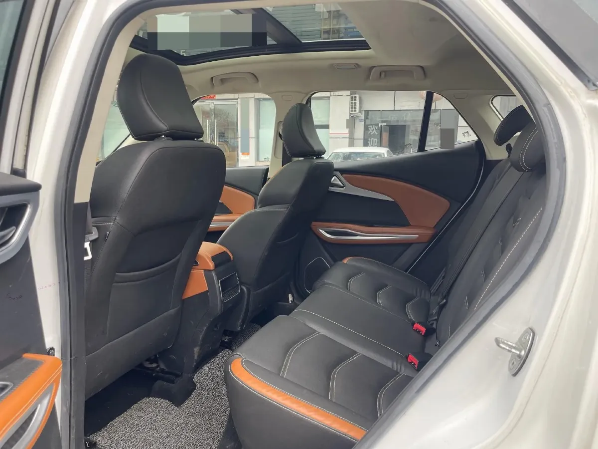 2017 Zotye T300 1.5L 112HP L4 5MT,autocango,china used car exporter,china ev exporter,chinese used car exporter,chinese used ev exporter