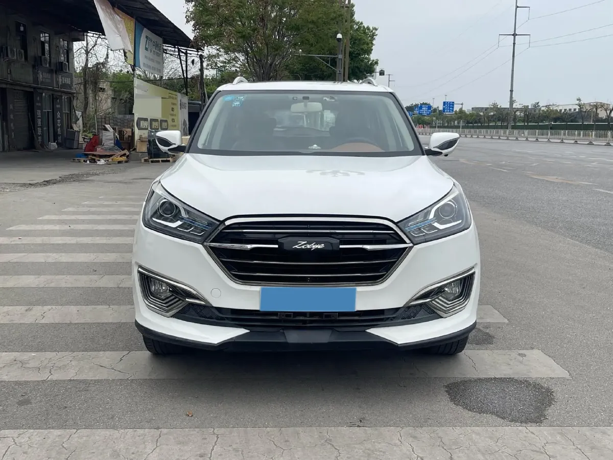 2017 Zotye T300 1.5L 112HP L4 5MT,autocango,china used car exporter,china ev exporter,chinese used car exporter,chinese used ev exporter