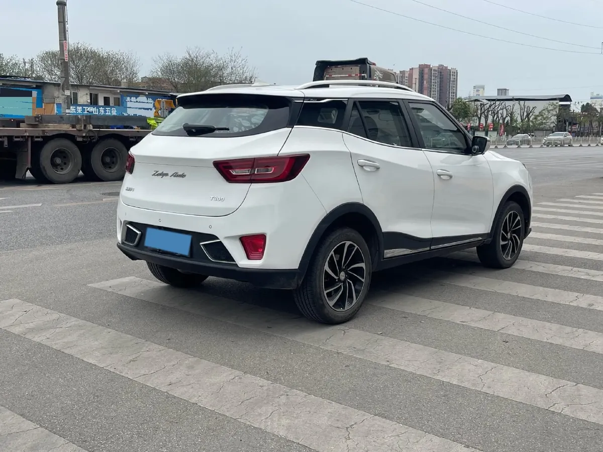 2017 Zotye T300 1.5L 112HP L4 5MT,autocango,china used car exporter,china ev exporter,chinese used car exporter,chinese used ev exporter