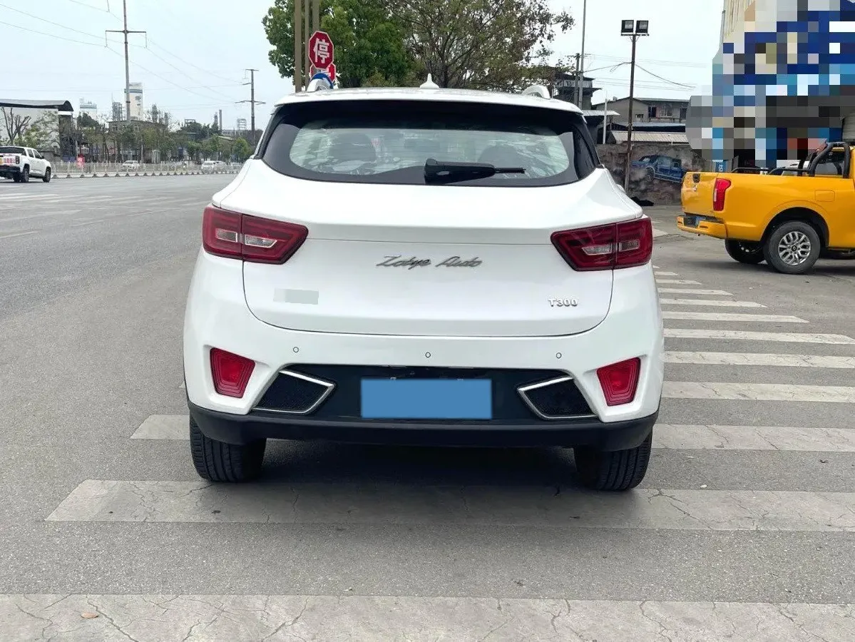 2017 Zotye T300 1.5L 112HP L4 5MT,autocango,china used car exporter,china ev exporter,chinese used car exporter,chinese used ev exporter