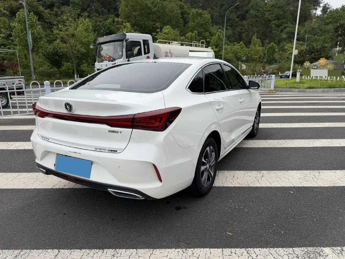 2023 ChangAn Eado 1.4T 160HP L4 7DCT,autocango,china used car exporter,china ev exporter,chinese used car exporter,chinese used ev exporter