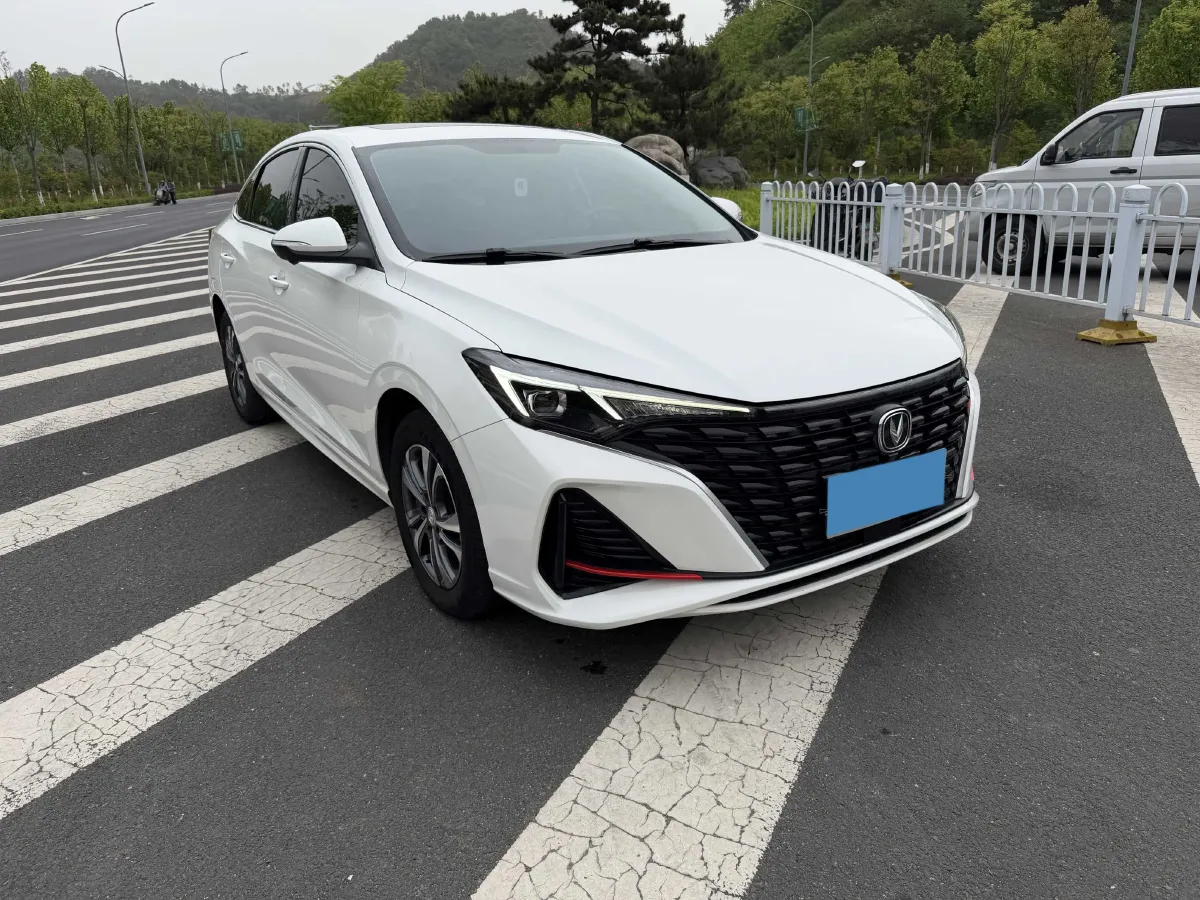 2023 ChangAn Eado 1.4T 160HP L4 7DCT,autocango,china used car exporter,china ev exporter,chinese used car exporter,chinese used ev exporter