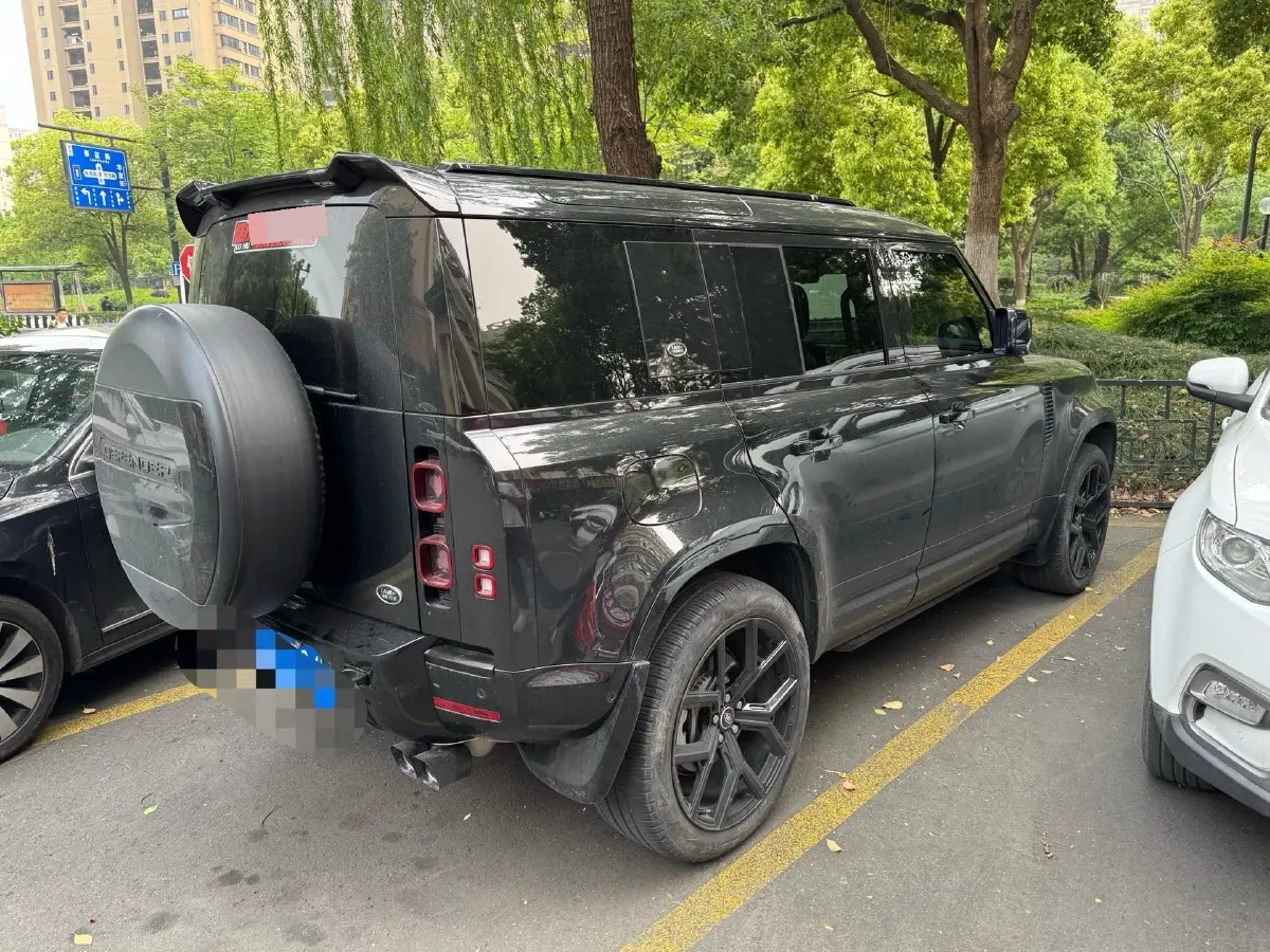 2021 Land Rover Defender 3.0T 400HP L6 8AT,autocango,china used car exporter,china ev exporter,chinese used car exporter,chinese used ev exporter