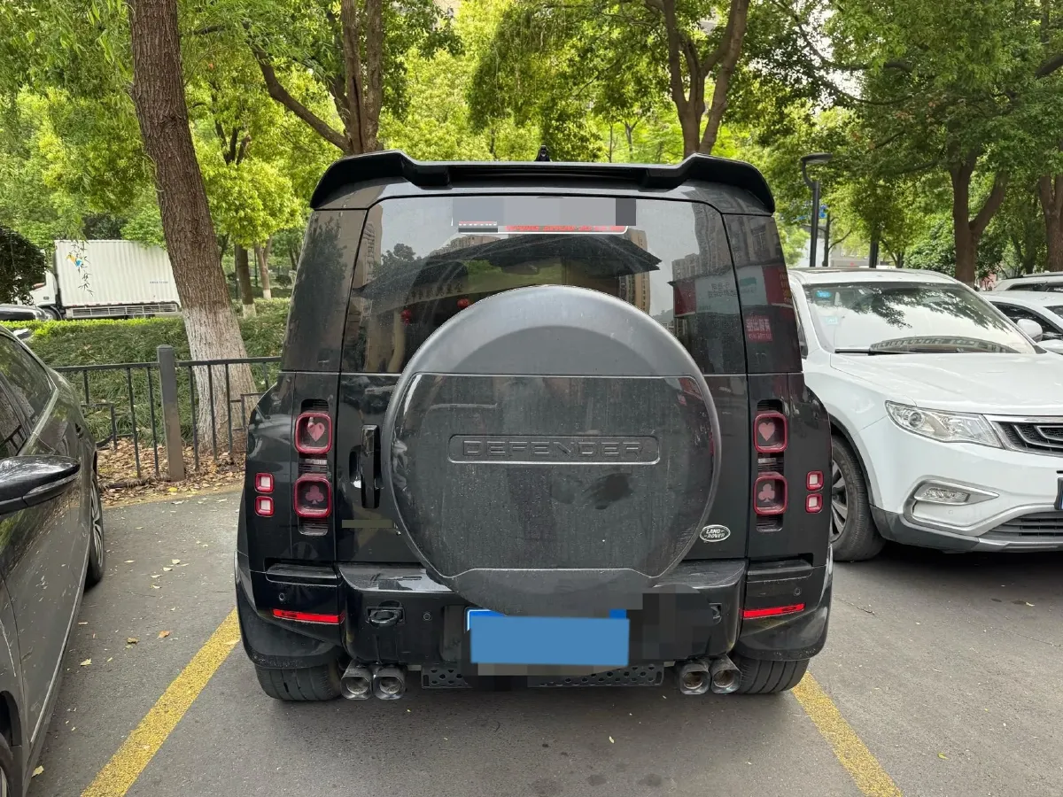 2021 Land Rover Defender 3.0T 400HP L6 8AT,autocango,china used car exporter,china ev exporter,chinese used car exporter,chinese used ev exporter