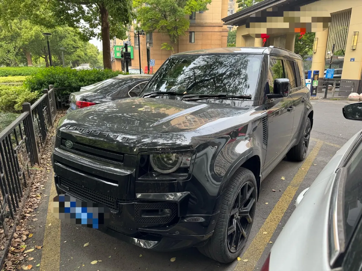 2021 Land Rover Defender 3.0T 400HP L6 8AT,autocango,china used car exporter,china ev exporter,chinese used car exporter,chinese used ev exporter