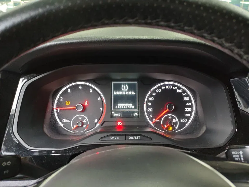 2019 Jetta VS5 1.4T 150HP L4 6AT,autocango,china used car exporter,china ev exporter,chinese used car exporter,chinese used ev exporter