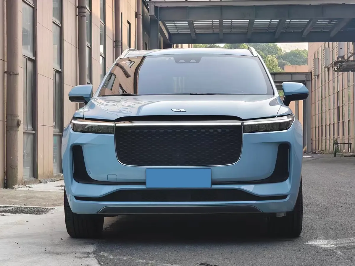 2020 Li ONE Range Extended 131HP REEV 40.5KWH,autocango,china used car exporter,china ev exporter,chinese used car exporter,chinese used ev exporter