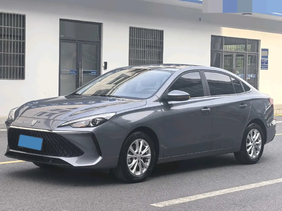 2023 Roewe i5 1.5L 129HP L4 CVT,autocango,china used car exporter,china ev exporter,chinese used car exporter,chinese used ev exporter