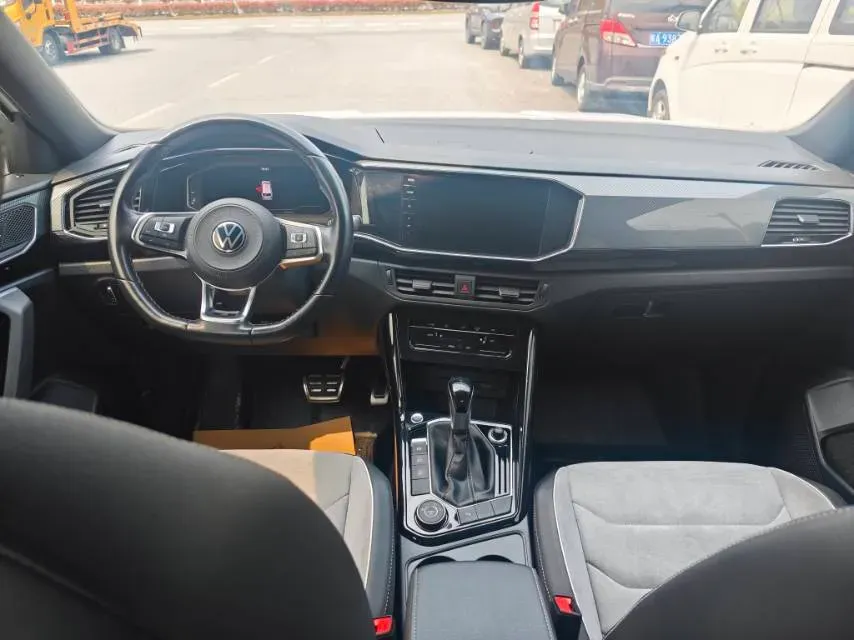 2021 Volkswagen Tayron 2.0T 220HP L4 7DCT,autocango,china used car exporter,china ev exporter,chinese used car exporter,chinese used ev exporter