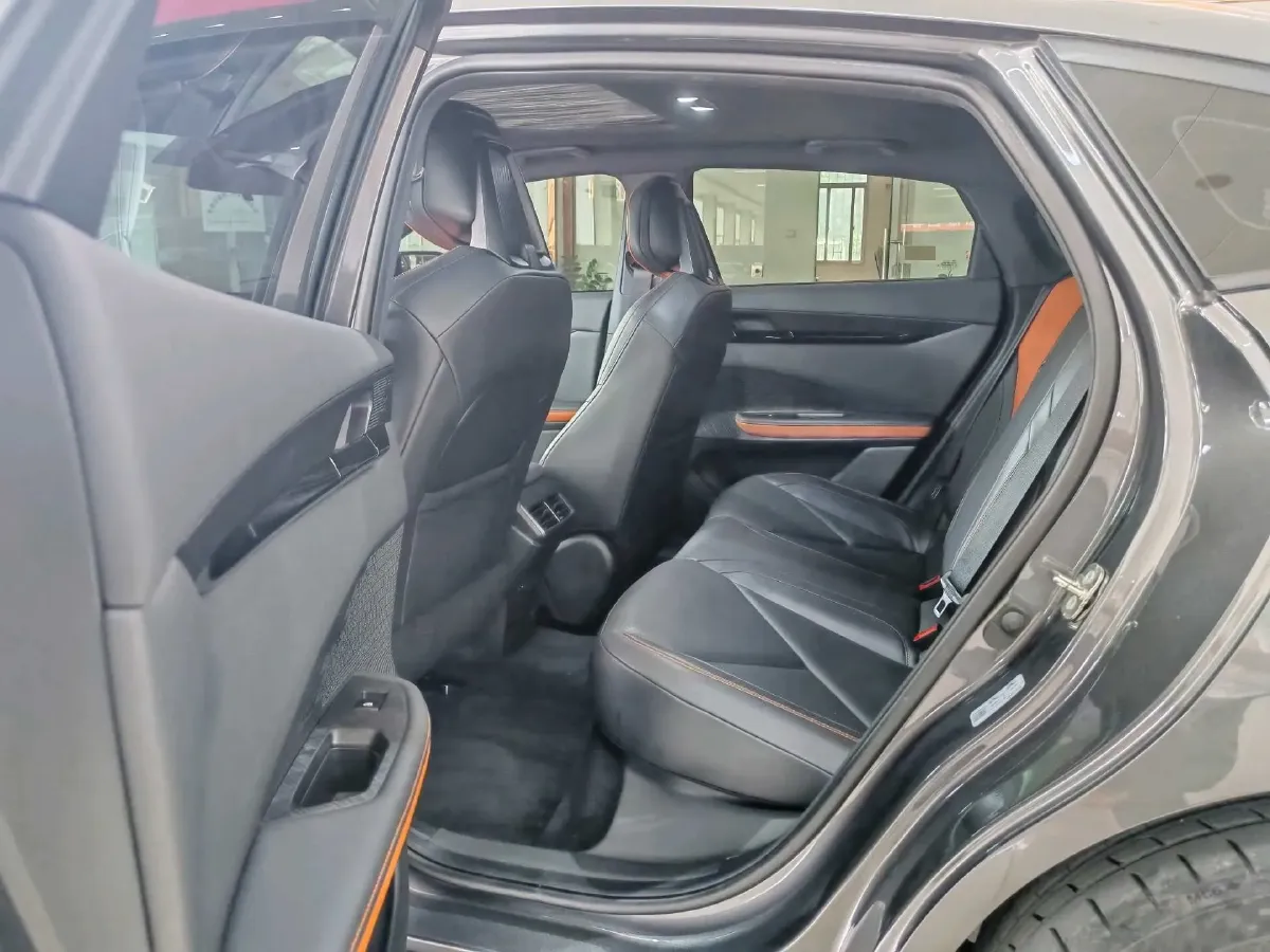 2023 ChangAn UNI-V iDD 1.5T 170HP L4 6TCT PHEV 18.4KWH,autocango,china used car exporter,china ev exporter,chinese used car exporter,chinese used ev exporter