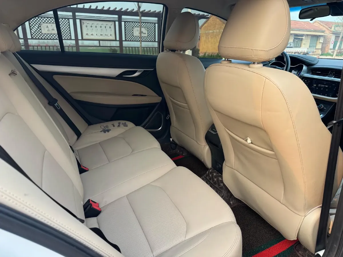 2019 Geely Emgrand 1.5L 109HP L4 5MT,autocango,china used car exporter,china ev exporter,chinese used car exporter,chinese used ev exporter