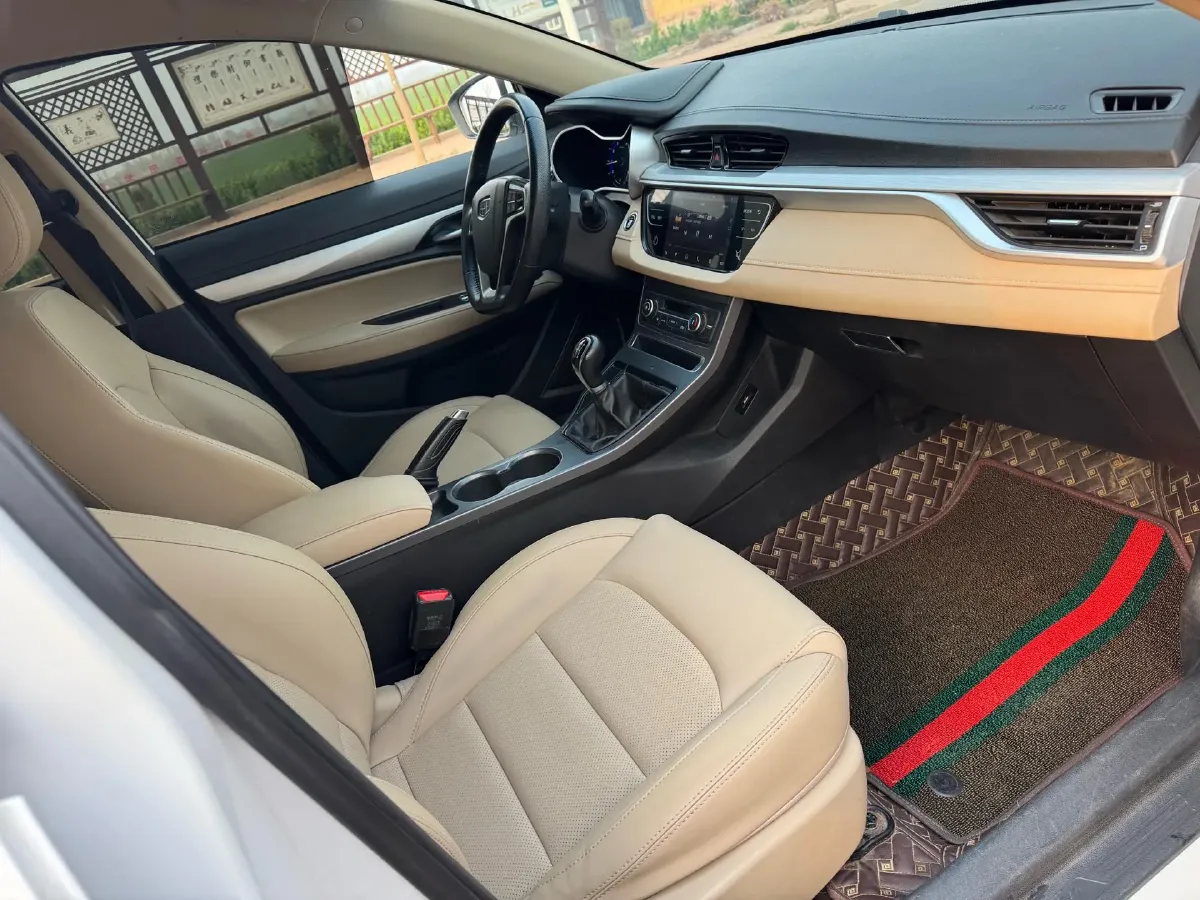 2019 Geely Emgrand 1.5L 109HP L4 5MT,autocango,china used car exporter,china ev exporter,chinese used car exporter,chinese used ev exporter