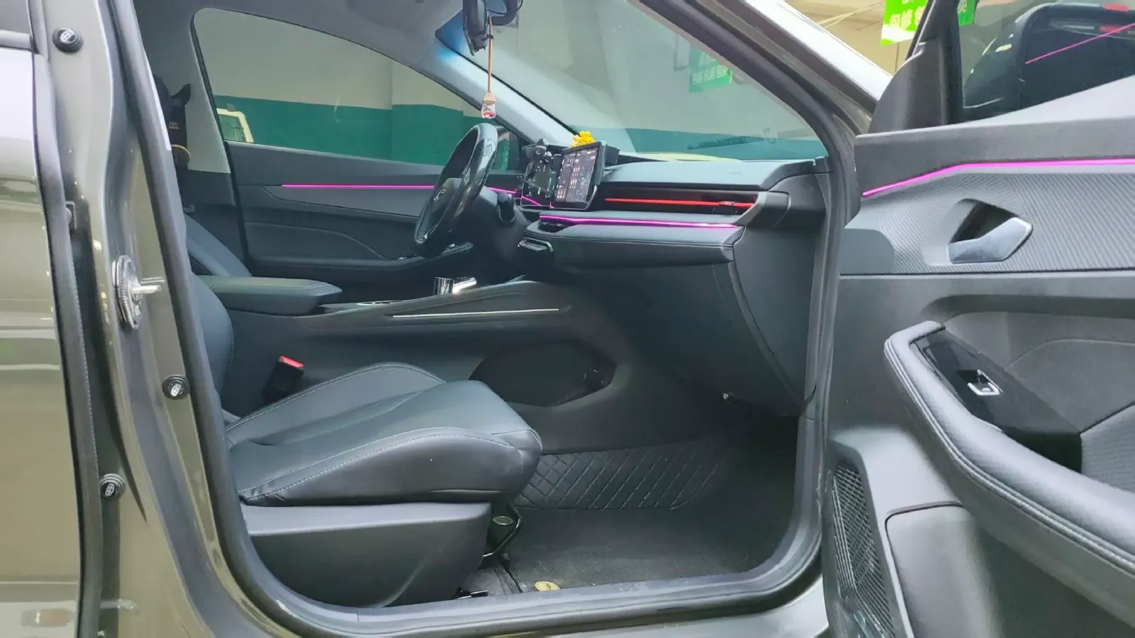 2024 Ruichi Auto EC71 BEV 41.85KWH,autocango,china used car exporter,china ev exporter,chinese used car exporter,chinese used ev exporter