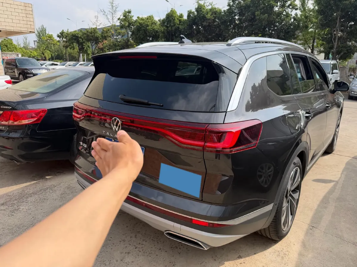 2022 Volkswagen Talagon 2.0T 220HP L4 7DCT,autocango,china used car exporter,china ev exporter,chinese used car exporter,chinese used ev exporter