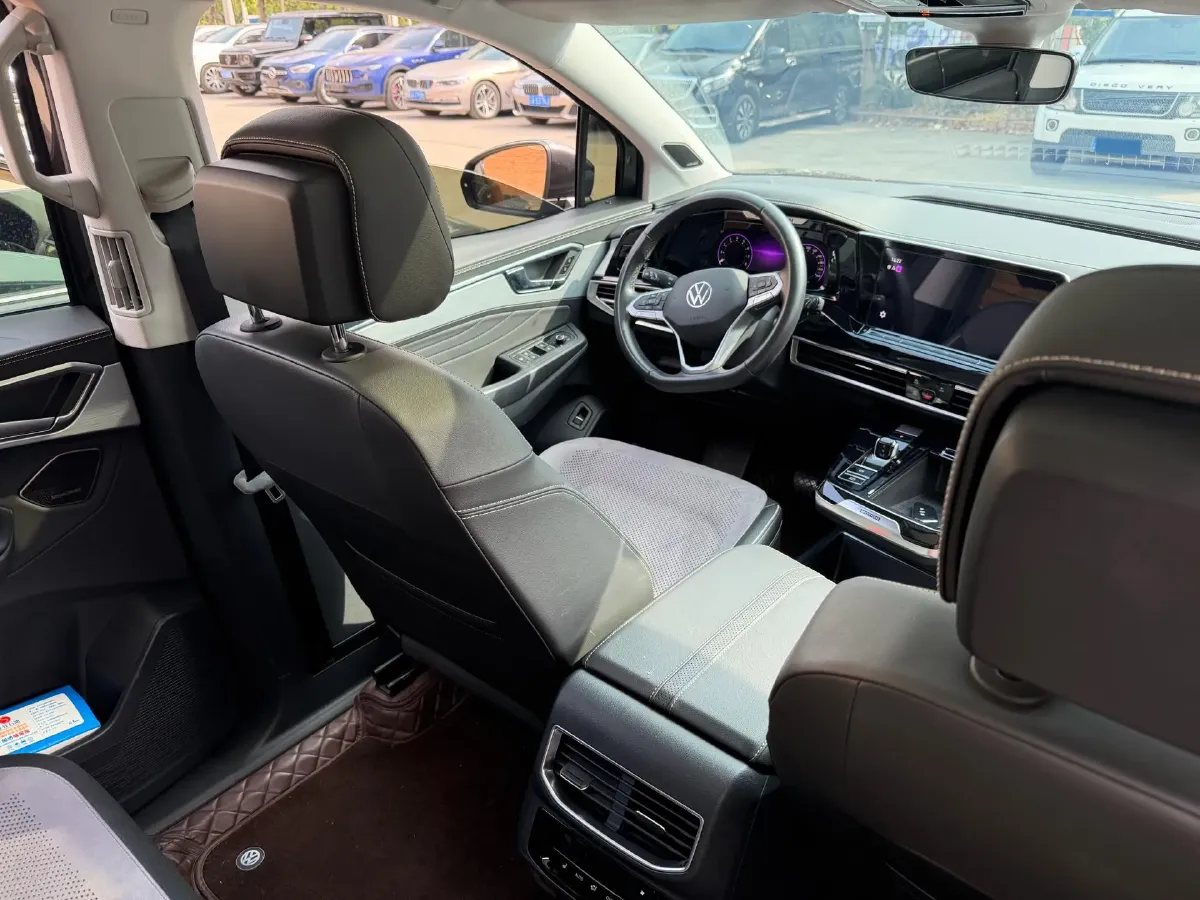 2022 Volkswagen Talagon 2.0T 220HP L4 7DCT,autocango,china used car exporter,china ev exporter,chinese used car exporter,chinese used ev exporter