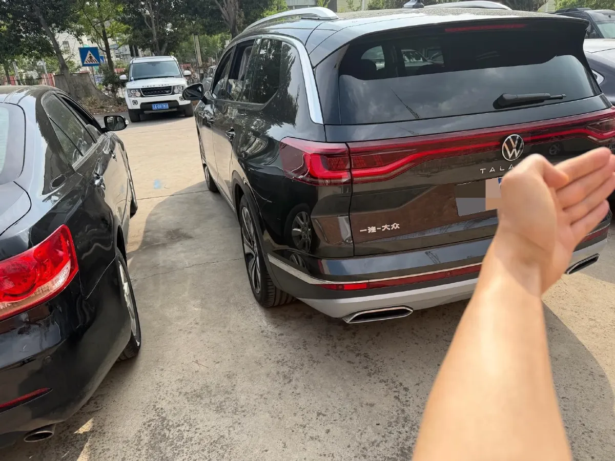 2022 Volkswagen Talagon 2.0T 220HP L4 7DCT,autocango,china used car exporter,china ev exporter,chinese used car exporter,chinese used ev exporter