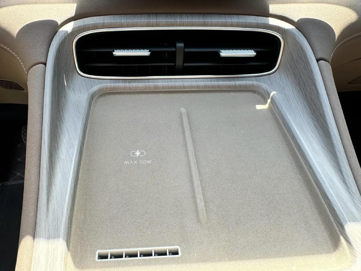 2025 Chery Tiggo8 PLUS C-DM 1.5T 156HP L4 1DHT PHEV,autocango,china used car exporter,china ev exporter,chinese used car exporter,chinese used ev exporter