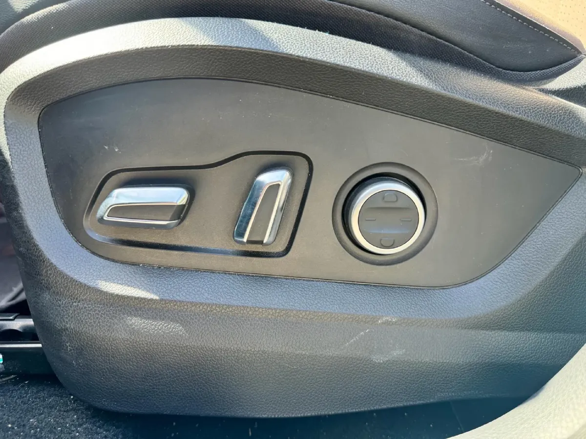 2025 Chery Tiggo8 PLUS C-DM 1.5T 156HP L4 1DHT PHEV,autocango,china used car exporter,china ev exporter,chinese used car exporter,chinese used ev exporter