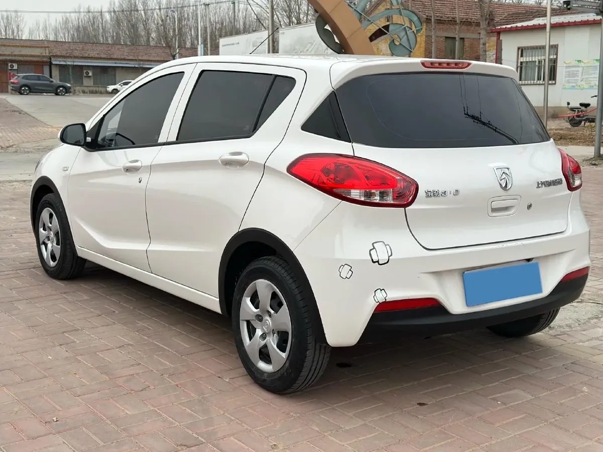 2020 BaoJun 310 1.2L 80HP L4 5MT,autocango,china used car exporter,china ev exporter,chinese used car exporter,chinese used ev exporter