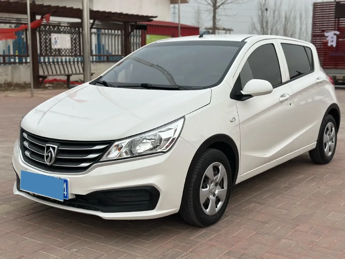 2020 BaoJun 310 1.2L 80HP L4 5MT,autocango,china used car exporter,china ev exporter,chinese used car exporter,chinese used ev exporter