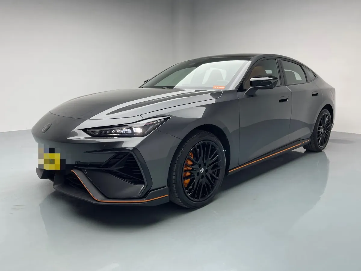 2025 ChangAn UNI-V 2.0T 245HP L4 8AT,autocango,china used car exporter,china ev exporter,chinese used car exporter,chinese used ev exporter