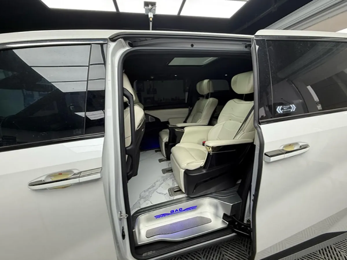 2023 GAC Trumpchi M8 2.0T 252HP L4 8AT,autocango,china used car exporter,china ev exporter,chinese used car exporter,chinese used ev exporter