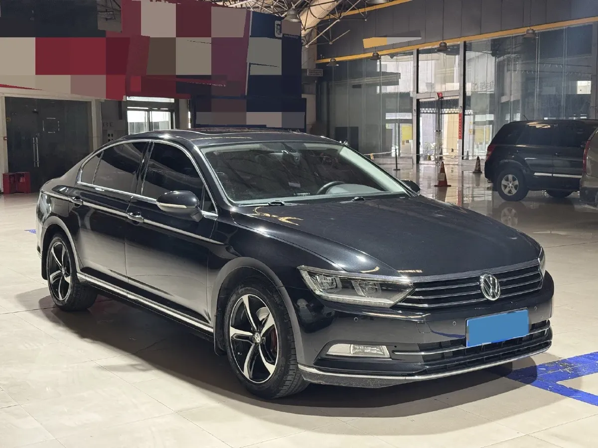 2018 Volkswagen Magotan 1.8T 180HP L4 7DCT,autocango,china used car exporter,china ev exporter,chinese used car exporter,chinese used ev exporter