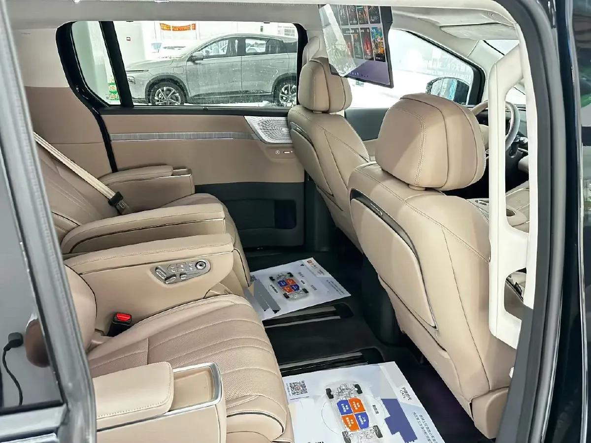 2026 Xpeng X9 REEV 150HP REEV,autocango,china used car exporter,china ev exporter,chinese used car exporter,chinese used ev exporter