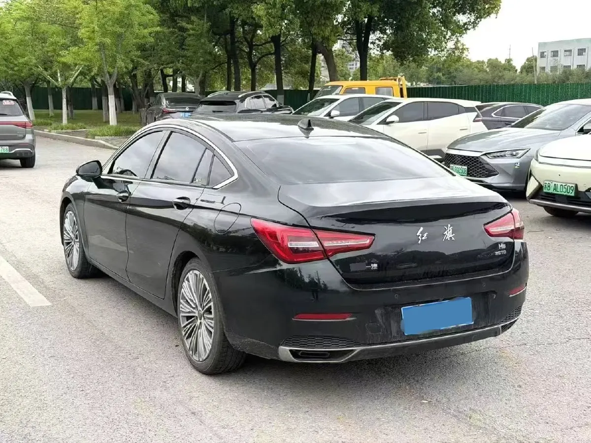 2022 HongQi H5 1.8T 197HP L4 6AT,autocango,china used car exporter,china ev exporter,chinese used car exporter,chinese used ev exporter