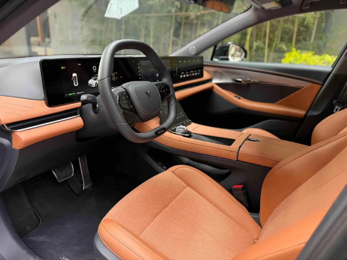 2024 Voyah ZhuiGuang 1.5T 136HP L4 PHEV 43KWH,autocango,china used car exporter,china ev exporter,chinese used car exporter,chinese used ev exporter