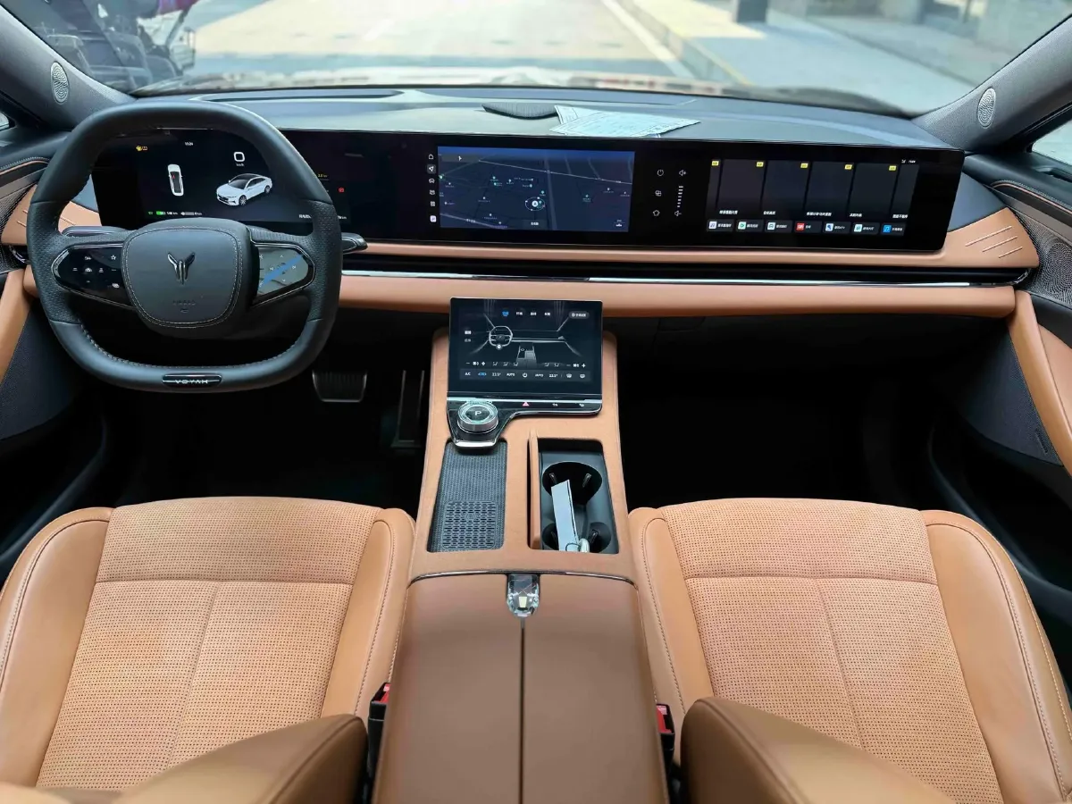 2024 Voyah ZhuiGuang 1.5T 136HP L4 PHEV 43KWH,autocango,china used car exporter,china ev exporter,chinese used car exporter,chinese used ev exporter