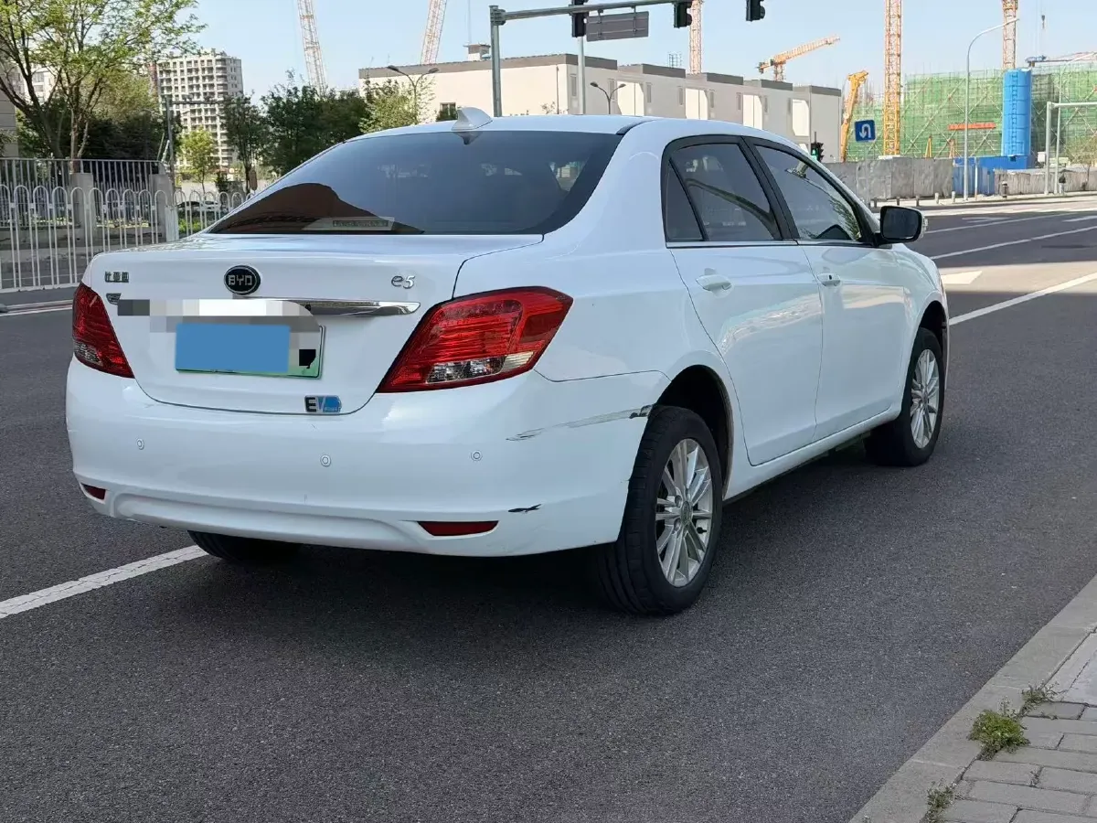 2018 BYD e5 BEV 60.48KWH,autocango,china used car exporter,china ev exporter,chinese used car exporter,chinese used ev exporter
