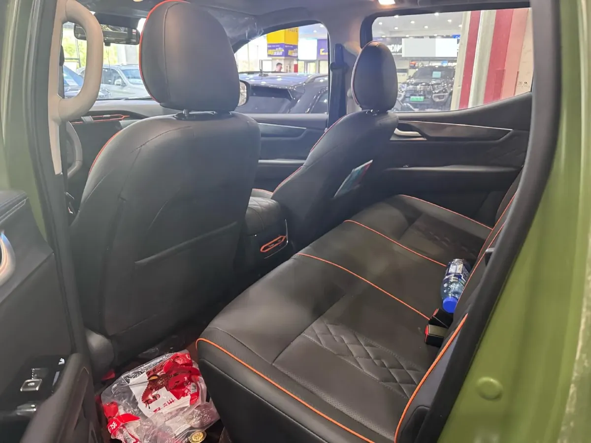 2023 Dongfeng RuiQi 7 2.3T 166HP L4 8AT,autocango,china used car exporter,china ev exporter,chinese used car exporter,chinese used ev exporter