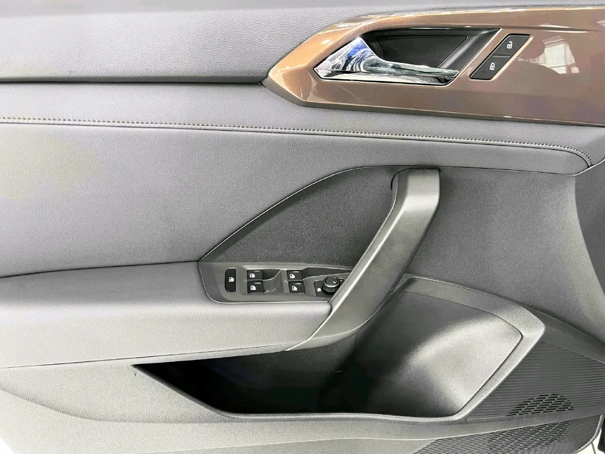 2022 Volkswagen Tharu 1.4T 150HP L4 7DCT,autocango,china used car exporter,china ev exporter,chinese used car exporter,chinese used ev exporter